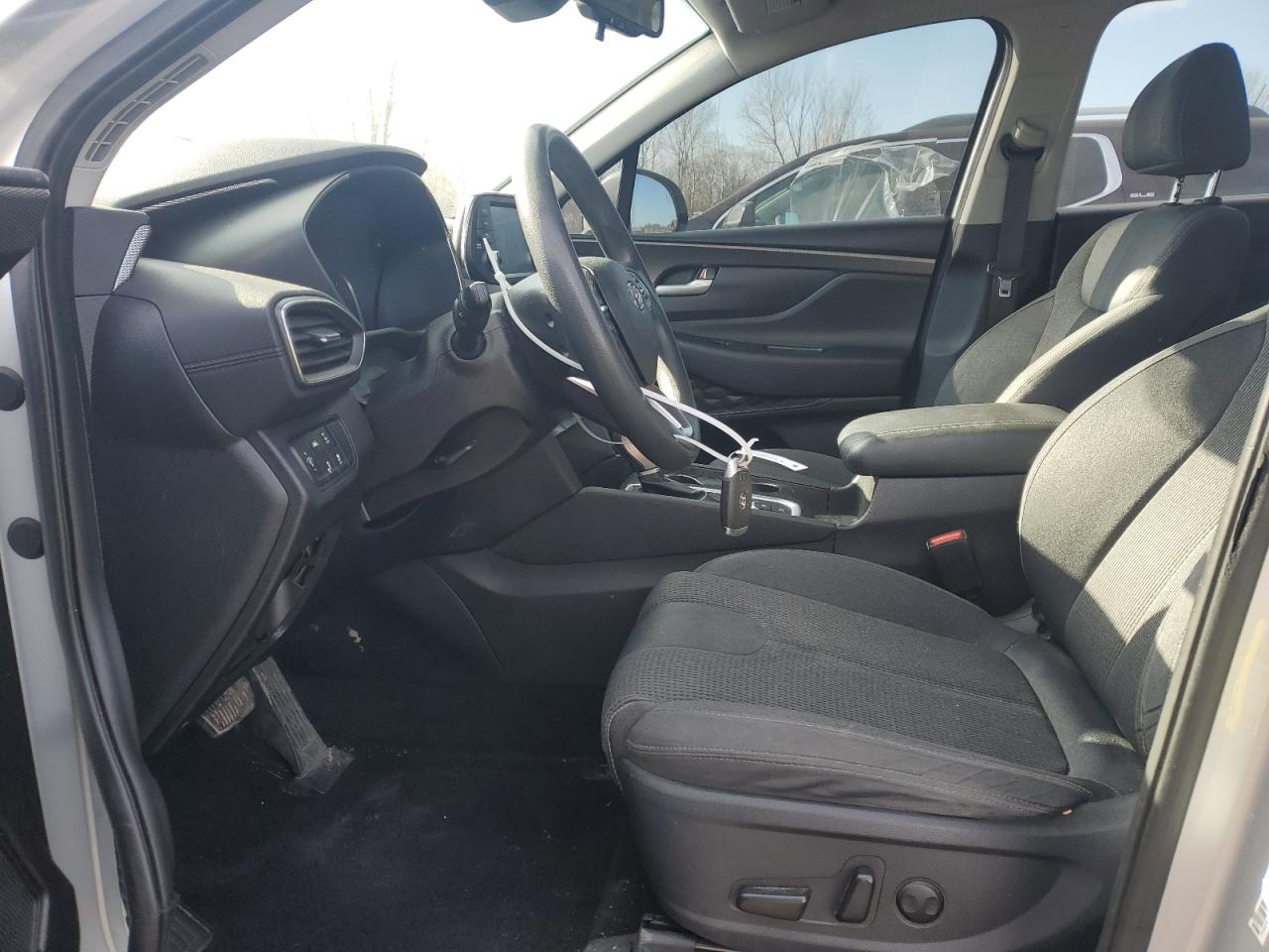 2019 Hyundai Santa Fe - Image 7