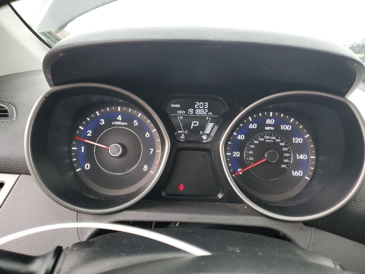 2011 Hyundai Elantra - Image 9