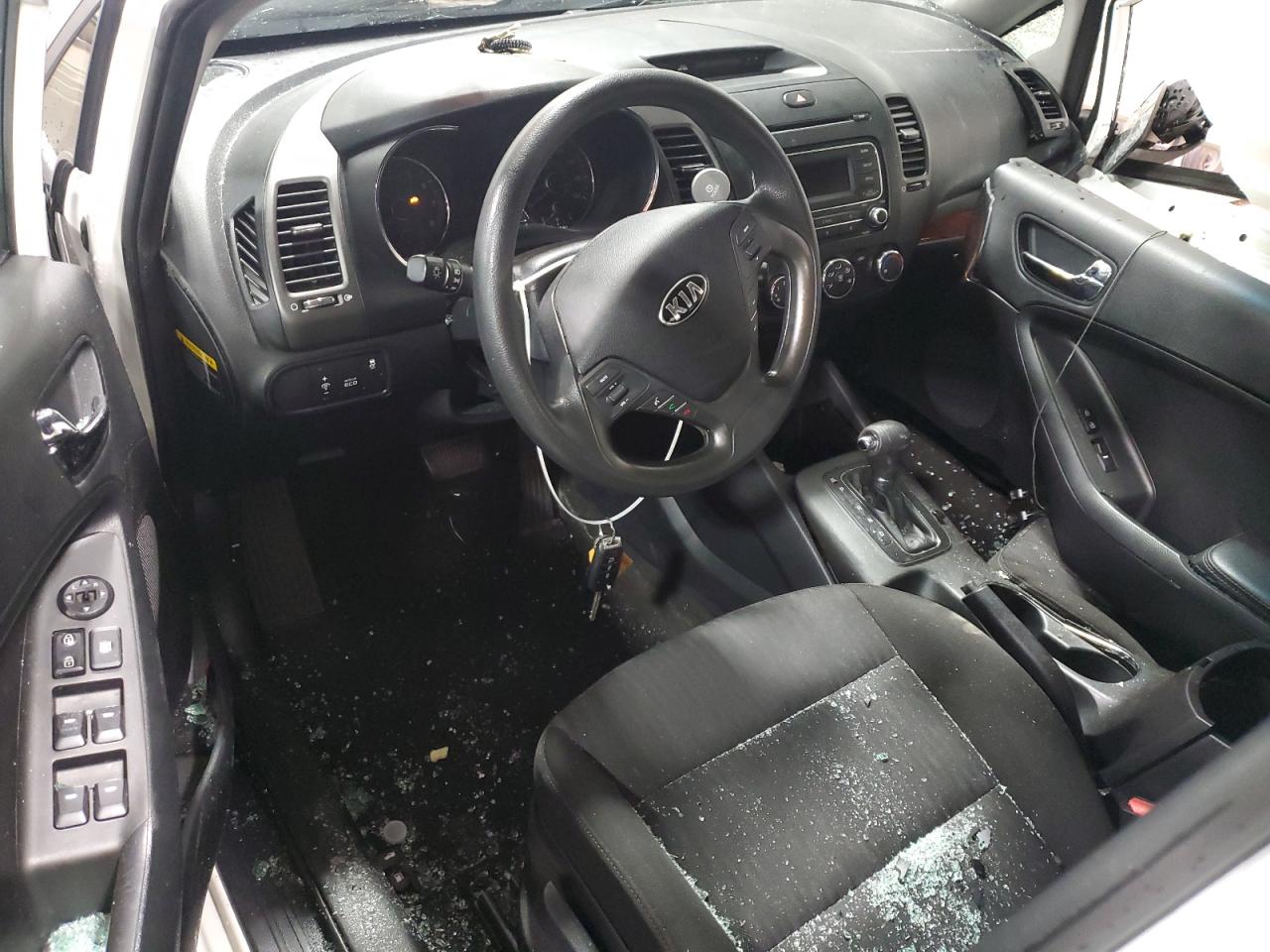 2016 Kia Forte - Image 8