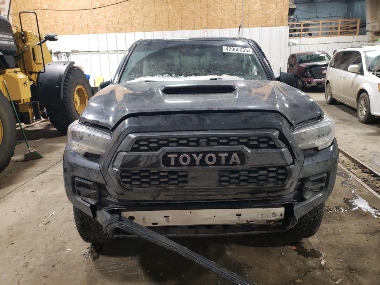 2020 Toyota Tacoma - Image 5