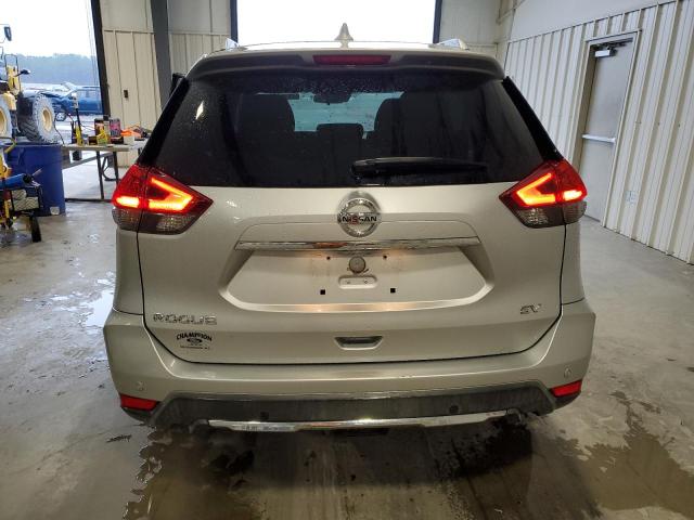  NISSAN ROGUE 2019 Srebrny