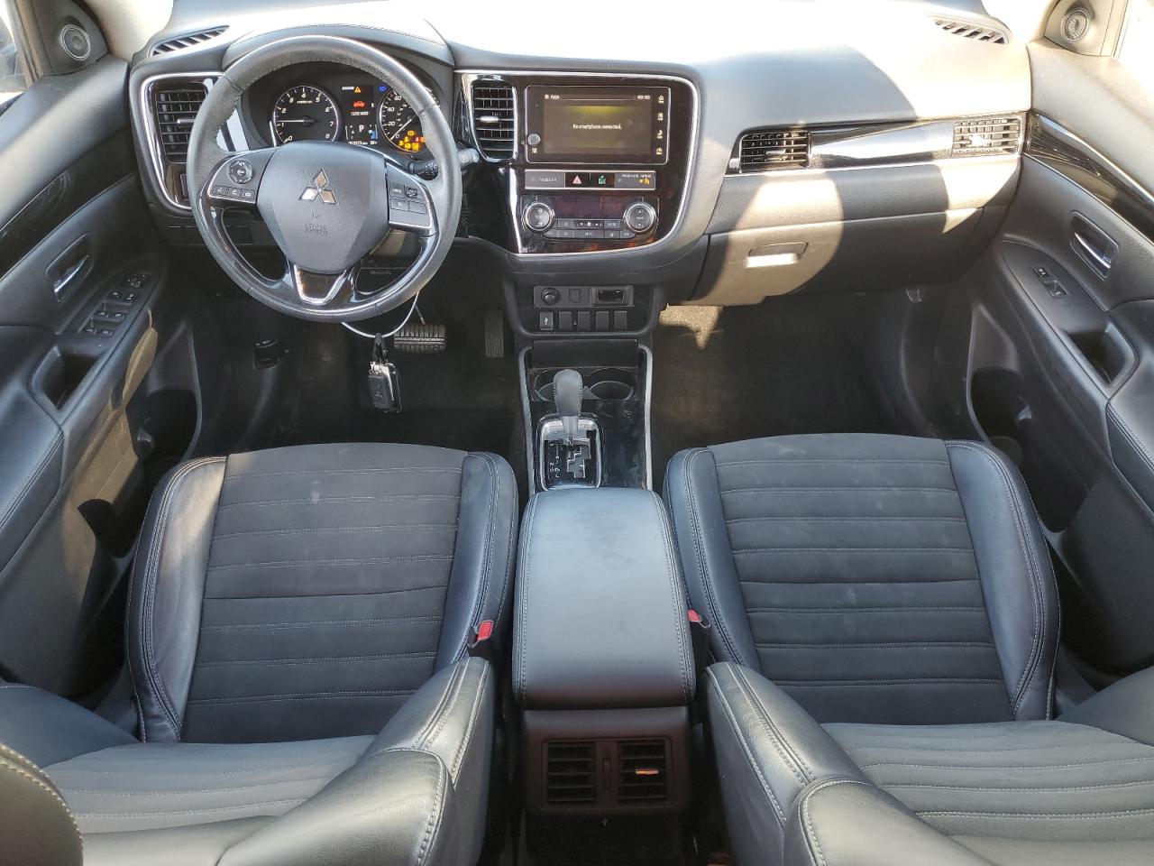 2019 Mitsubishi Outlander - Image 8