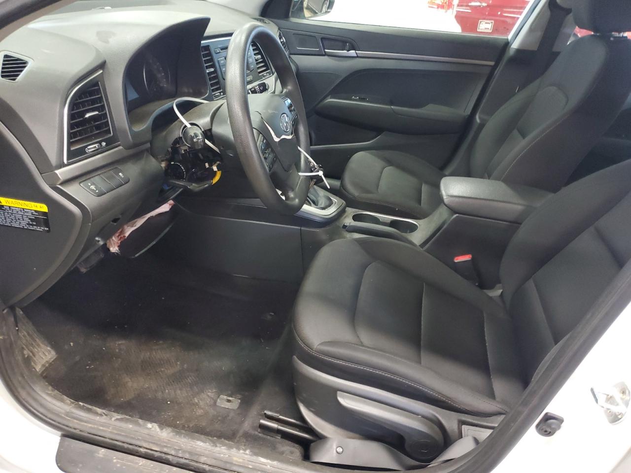 2018 Hyundai Elantra - Image 7