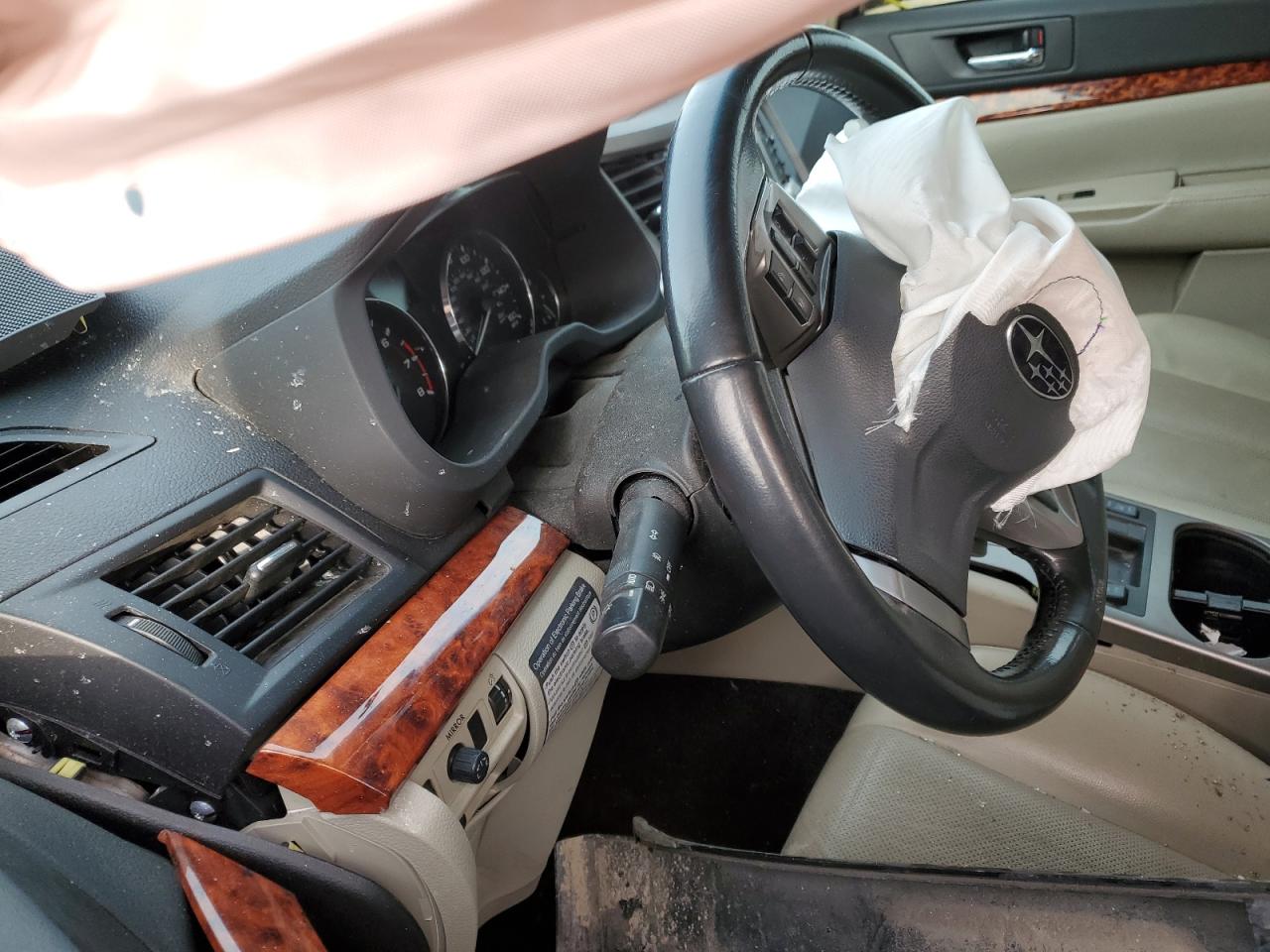 2012 Subaru Outback - Image 9
