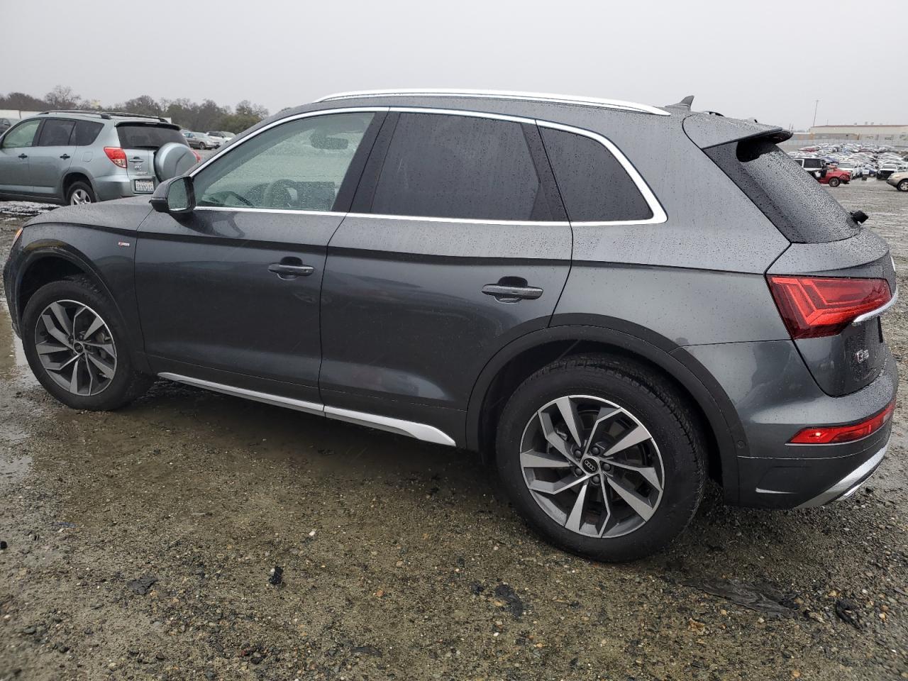 2023 Audi Q5 - Image 2
