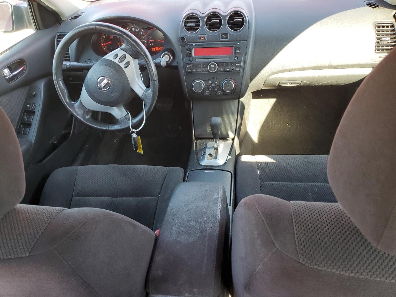 2009 Nissan Altima - Image 8