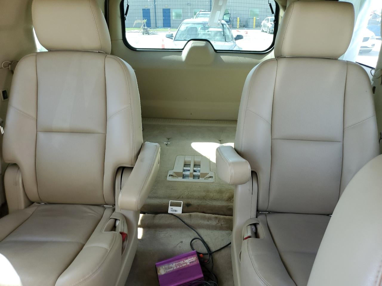 2012 Chevrolet Tahoe - Image 10