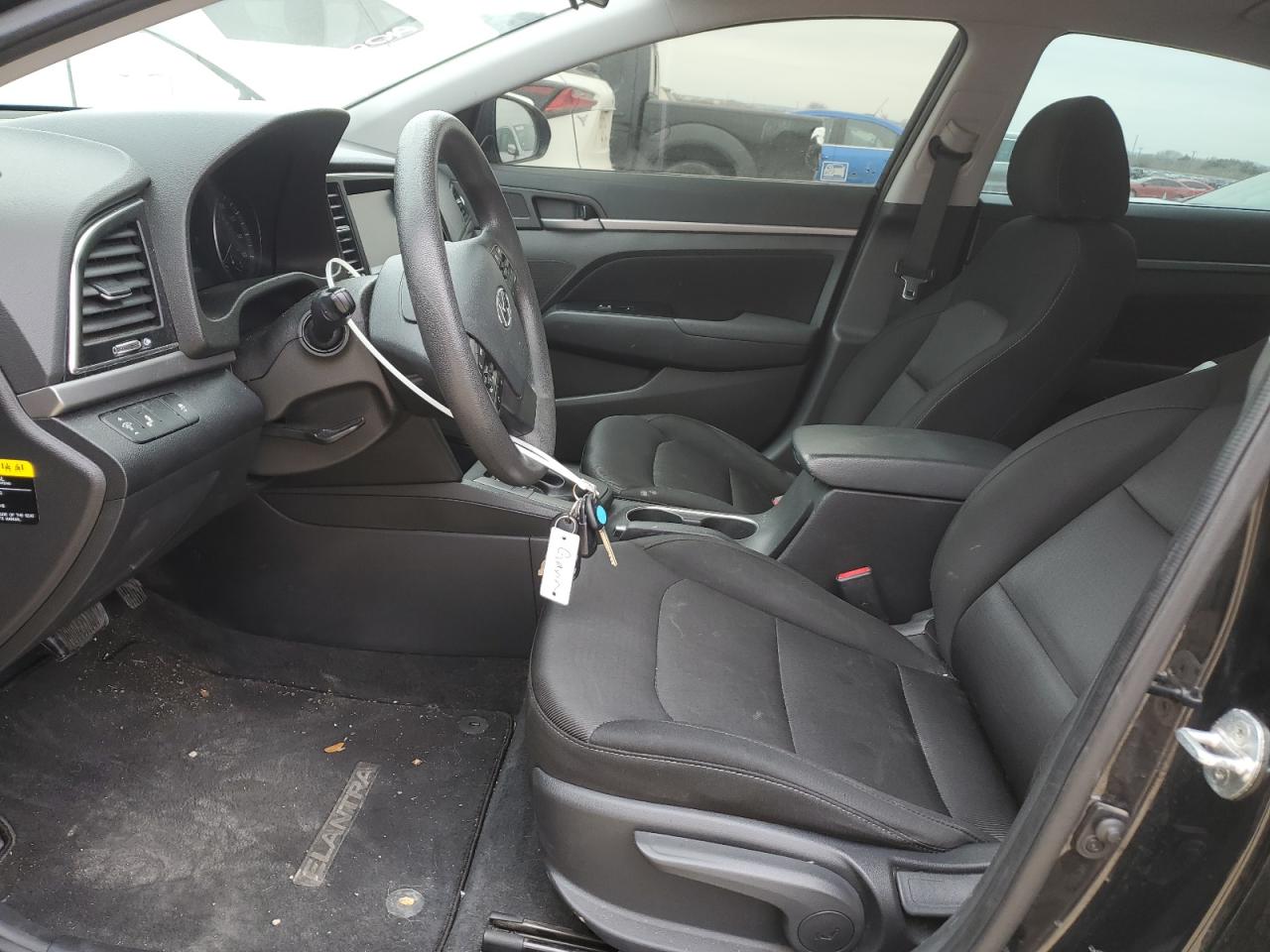 2018 Hyundai Elantra - Image 7