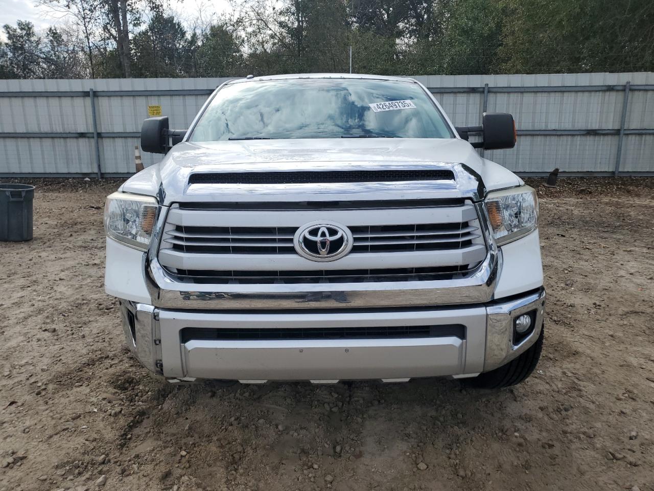 2014 Toyota Tundra - Image 5