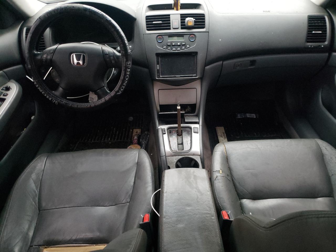 2005 Honda Accord - Image 8