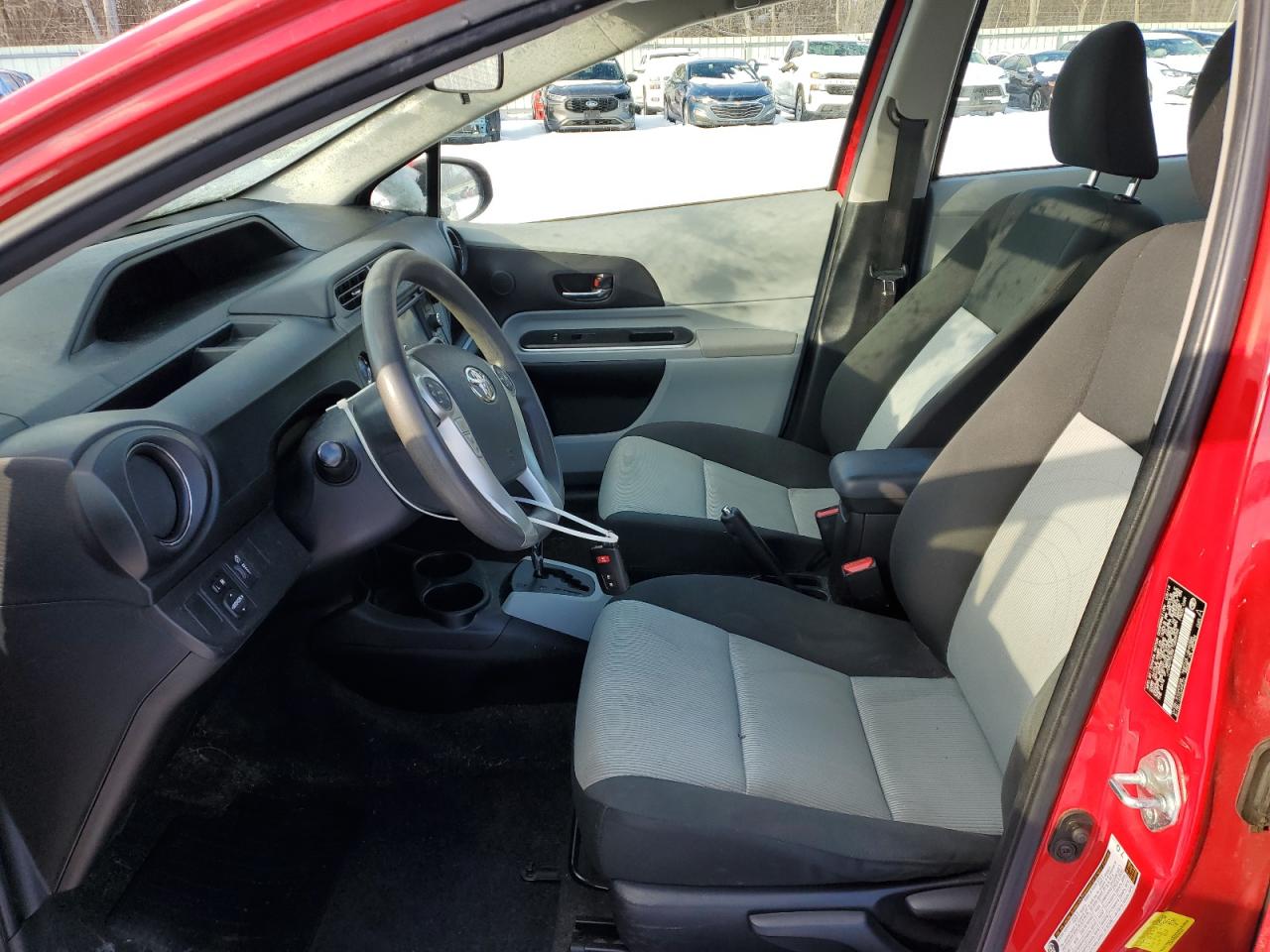 2014 Toyota Prius - Image 7
