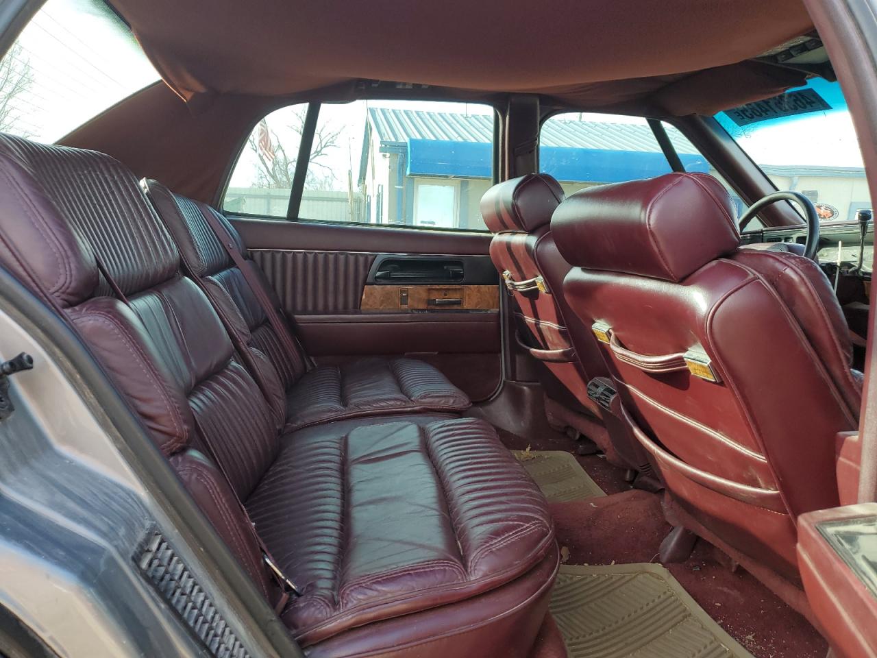1993 Buick Park Avenue - Image 10