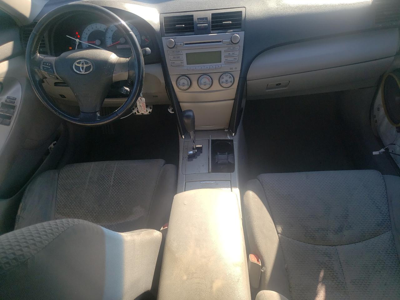 2011 Toyota Camry - Image 8