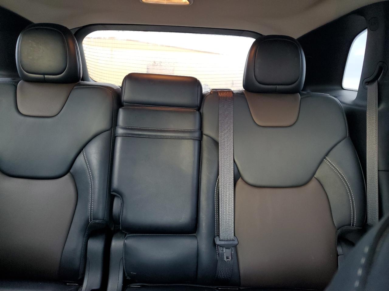 2017 Jeep Grand Cherokee - Image 10