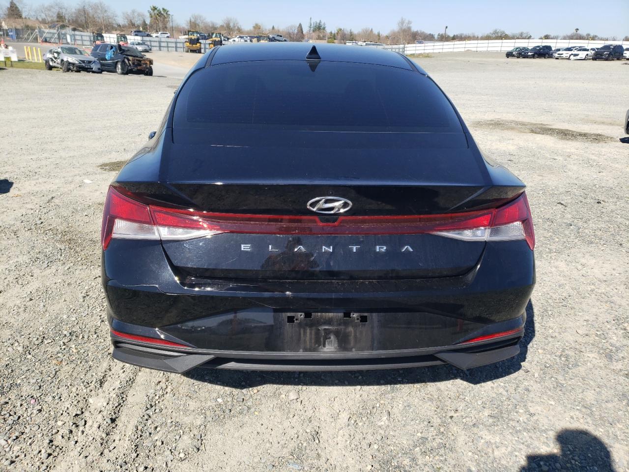 2023 Hyundai Elantra - Image 6