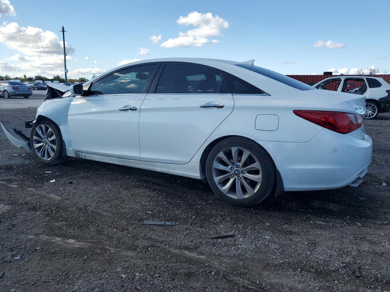 2012 Hyundai Sonata - Image 2