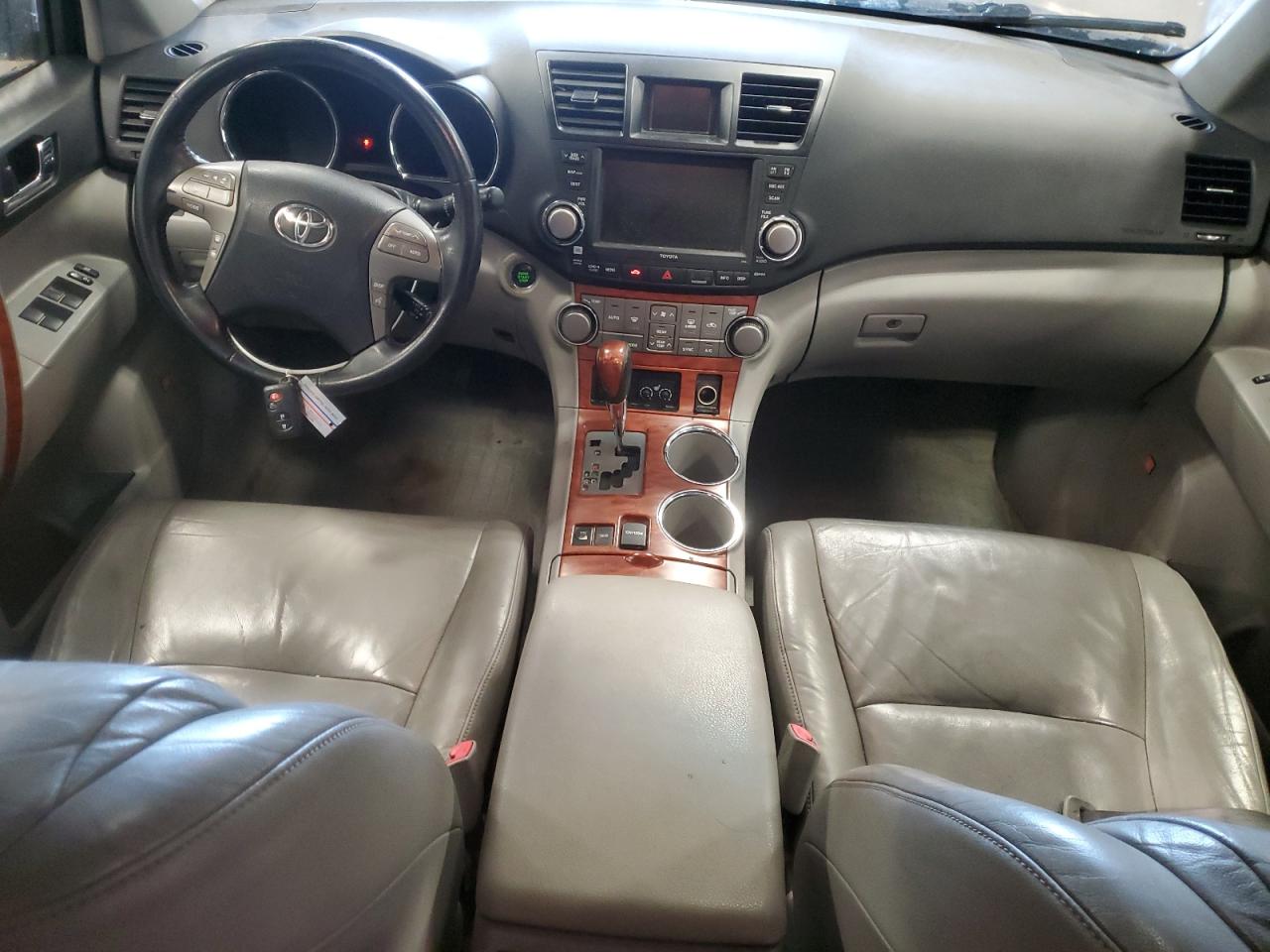 2009 Toyota Highlander - Image 8