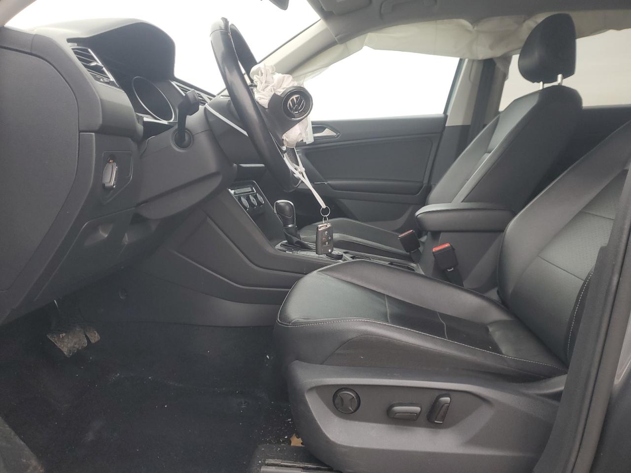 2018 Volkswagen Tiguan - Image 7