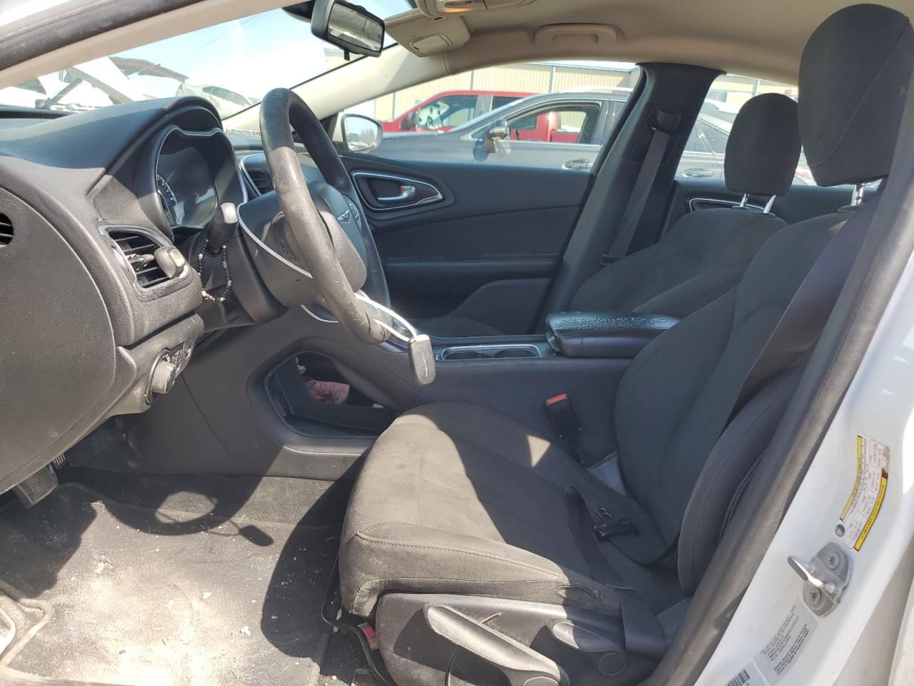 2016 Chrysler 200 - Image 7