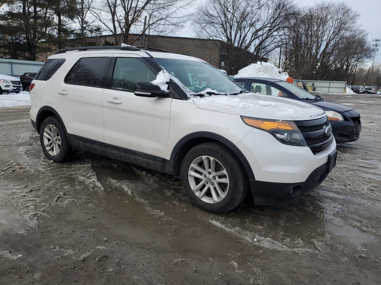 2015 Ford Explorer - Image 4