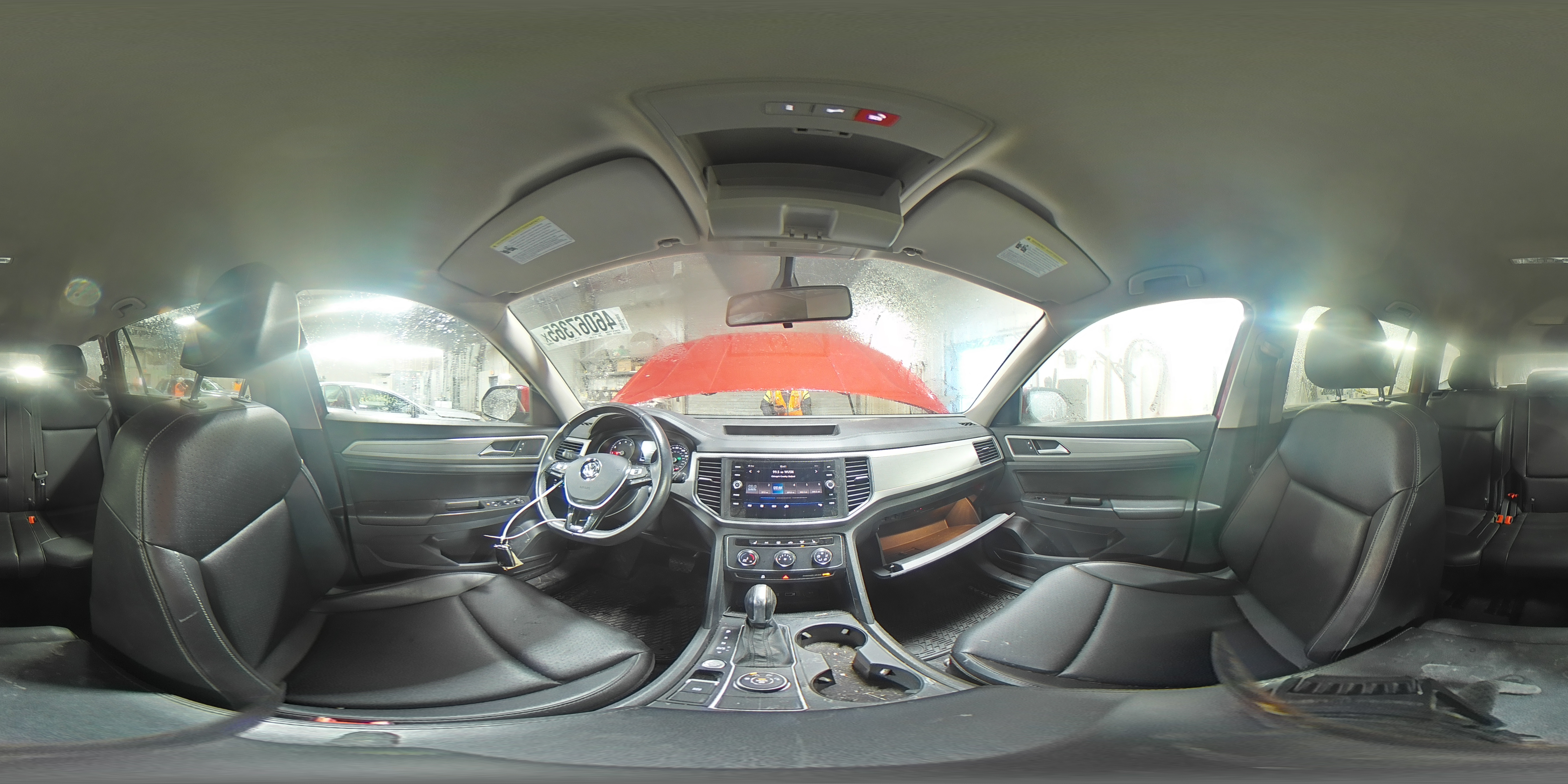 2018 Volkswagen Atlas - Image 16