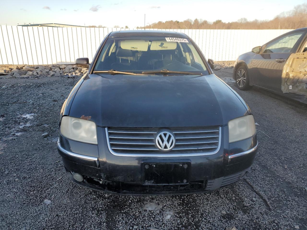 2003 Volkswagen Passat - Image 5