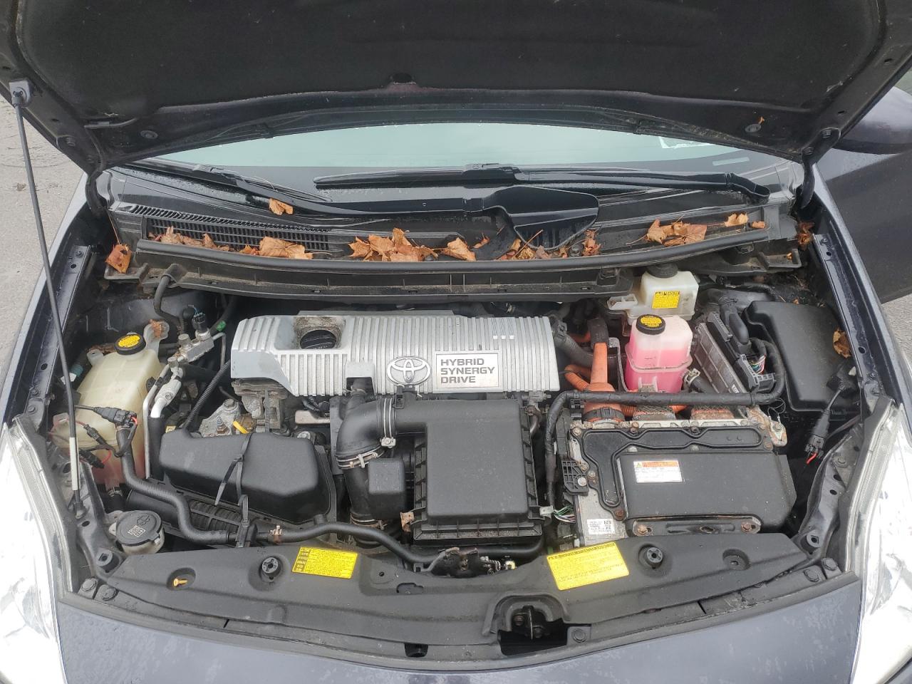 2014 Toyota Prius - Image 11