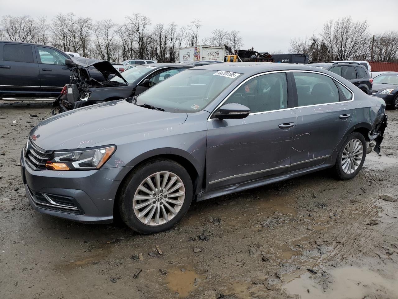 2016 Volkswagen Passat - Image 1