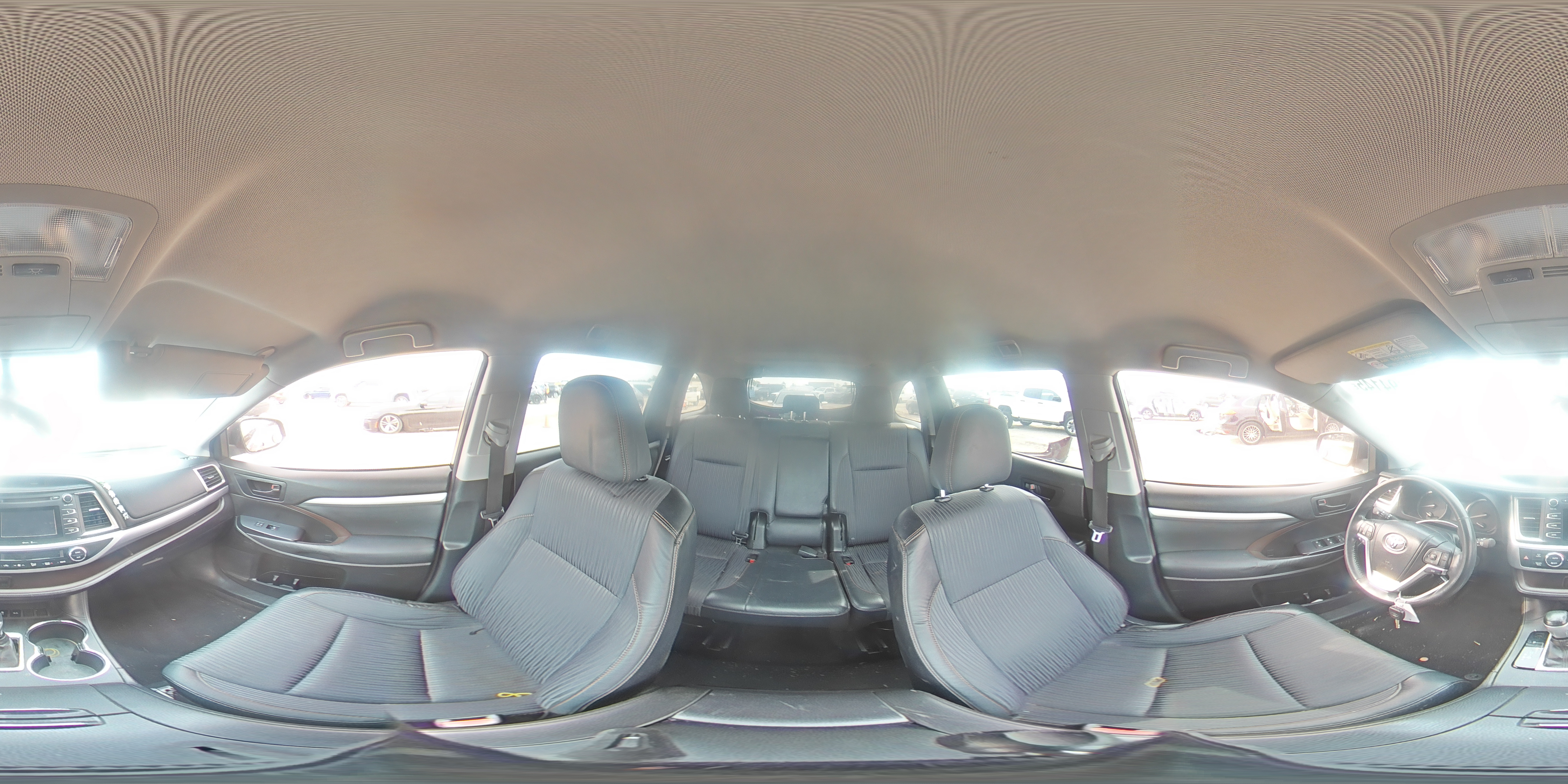 2015 Toyota Highlander - Image 14