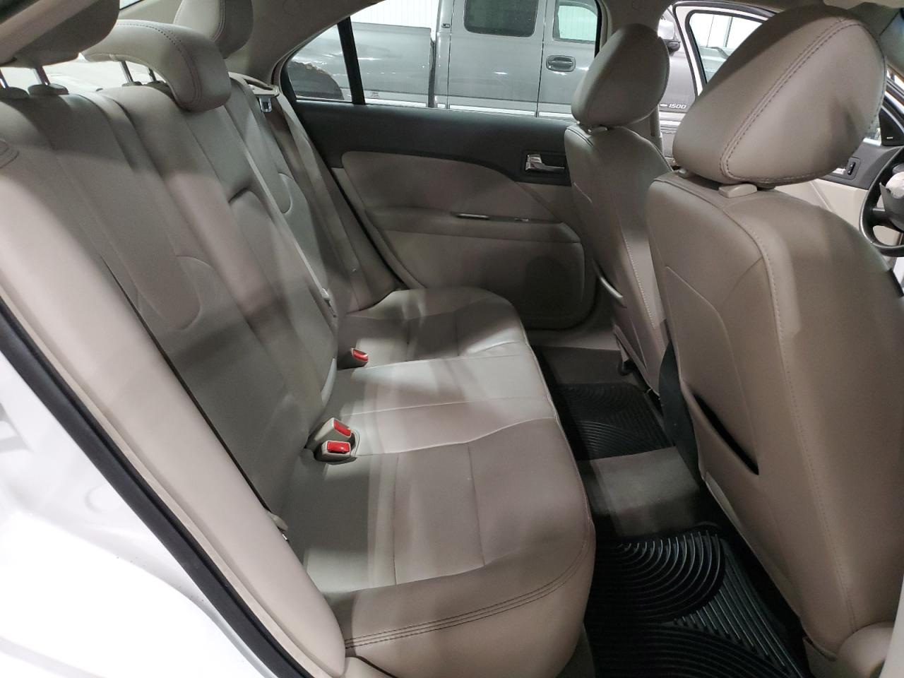 2011 Ford Fusion - Image 10