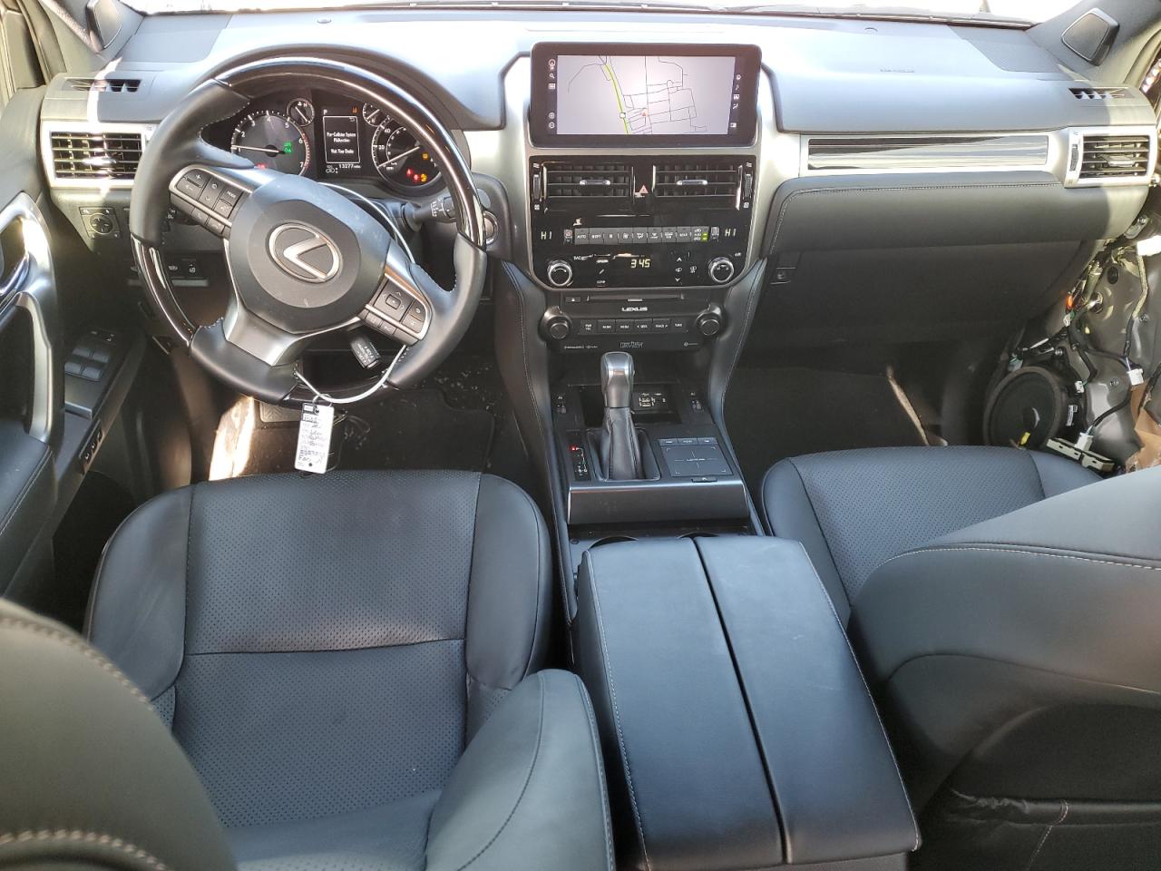 2023 Lexus GX - Image 8