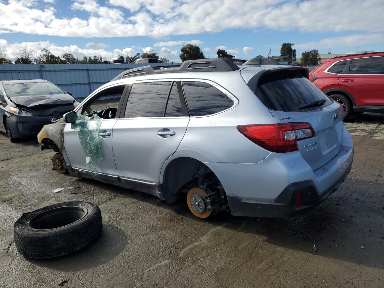 2019 Subaru Outback - Image 2