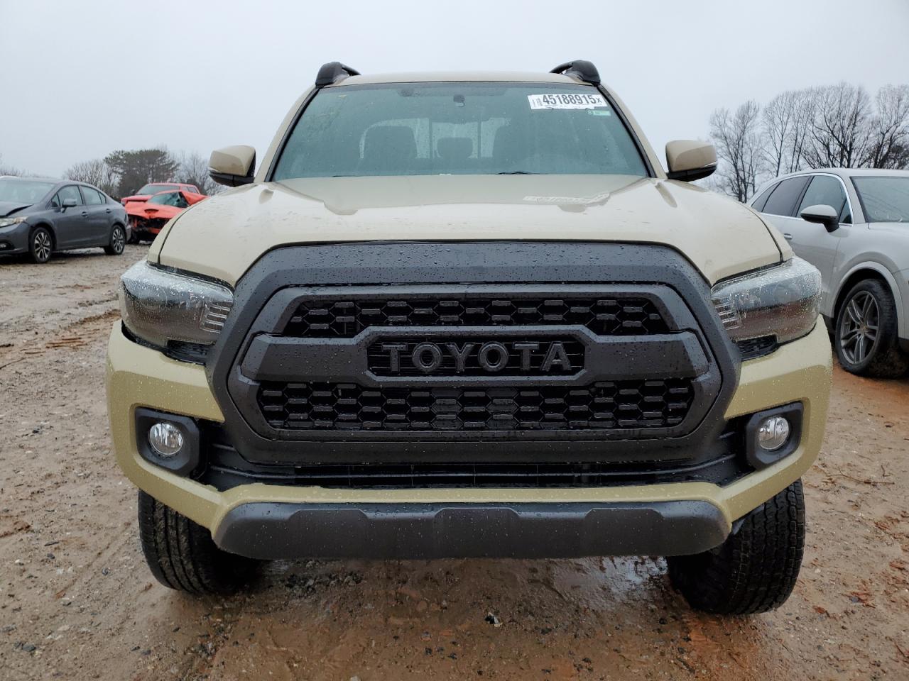 2017 Toyota Tacoma - Image 5