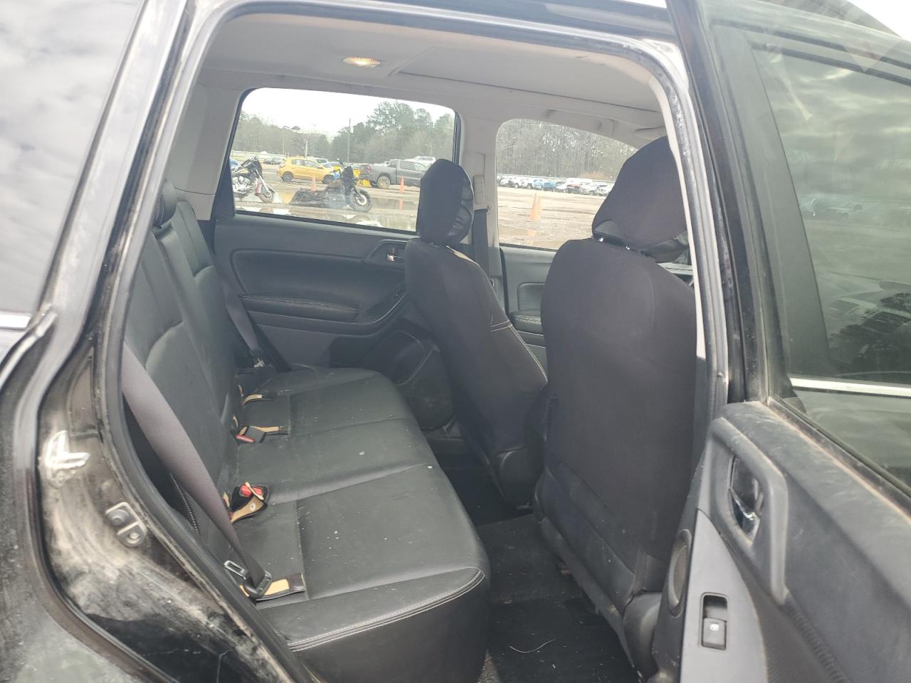 2014 Subaru Forester - Image 11
