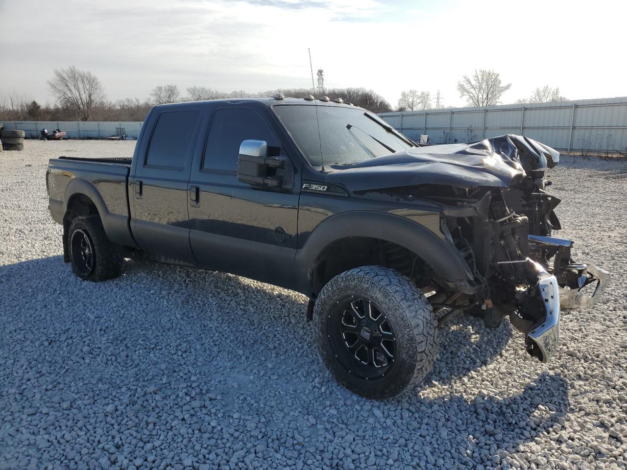 2015 Ford F350 - Image 4