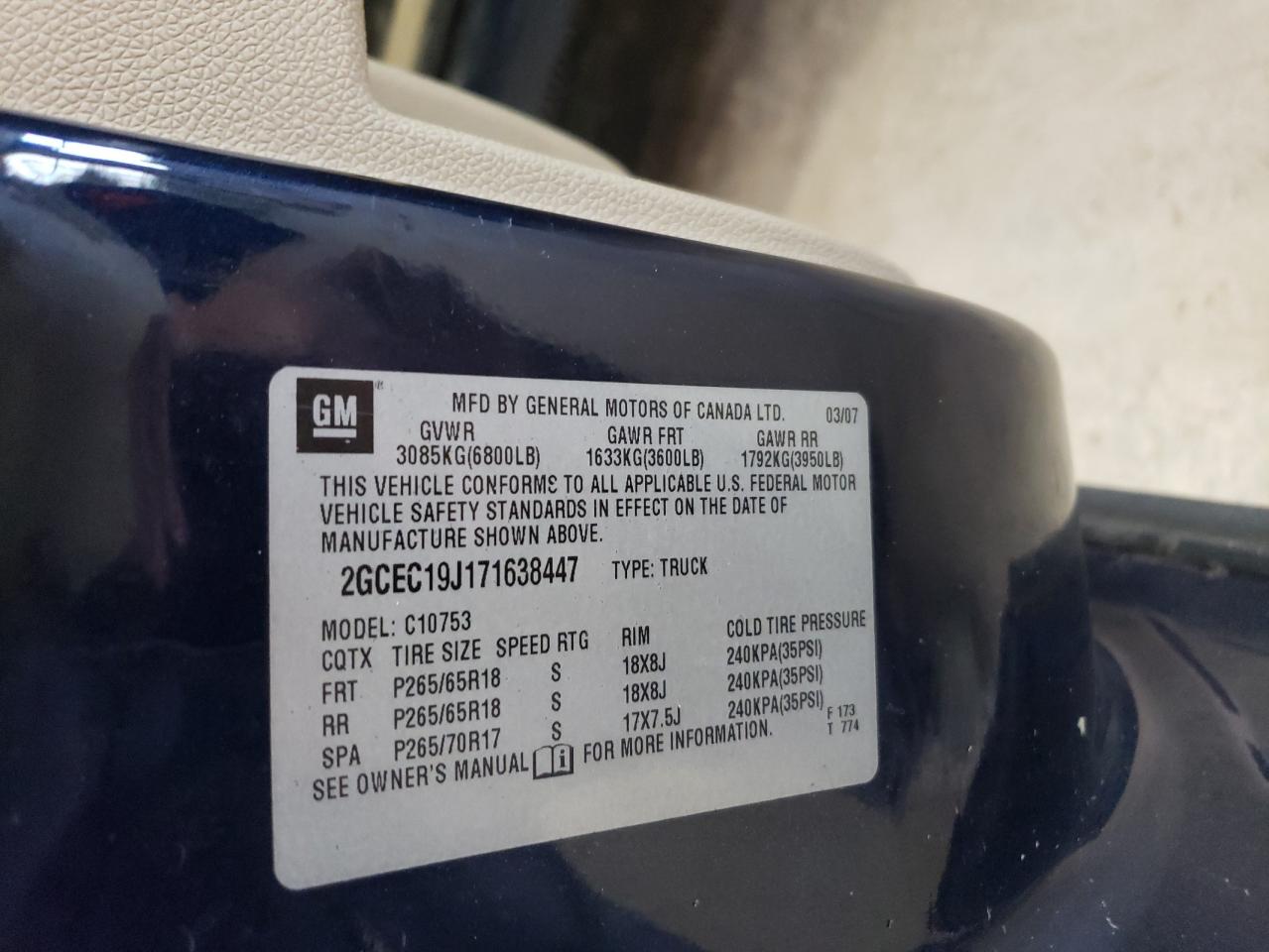 2007 Chevrolet Silverado - Image 12