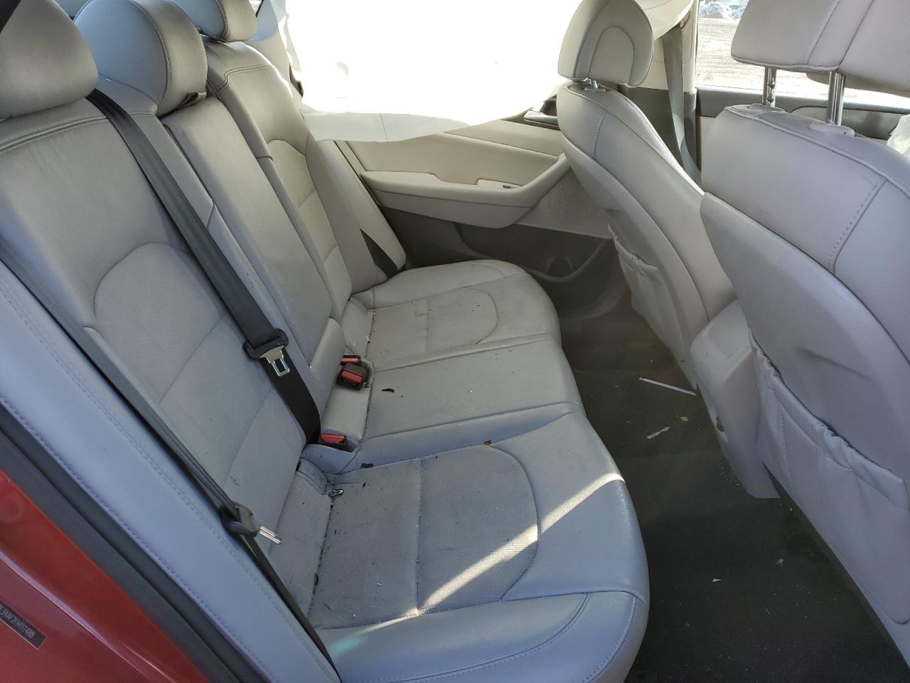 2015 Hyundai Sonata - Image 10