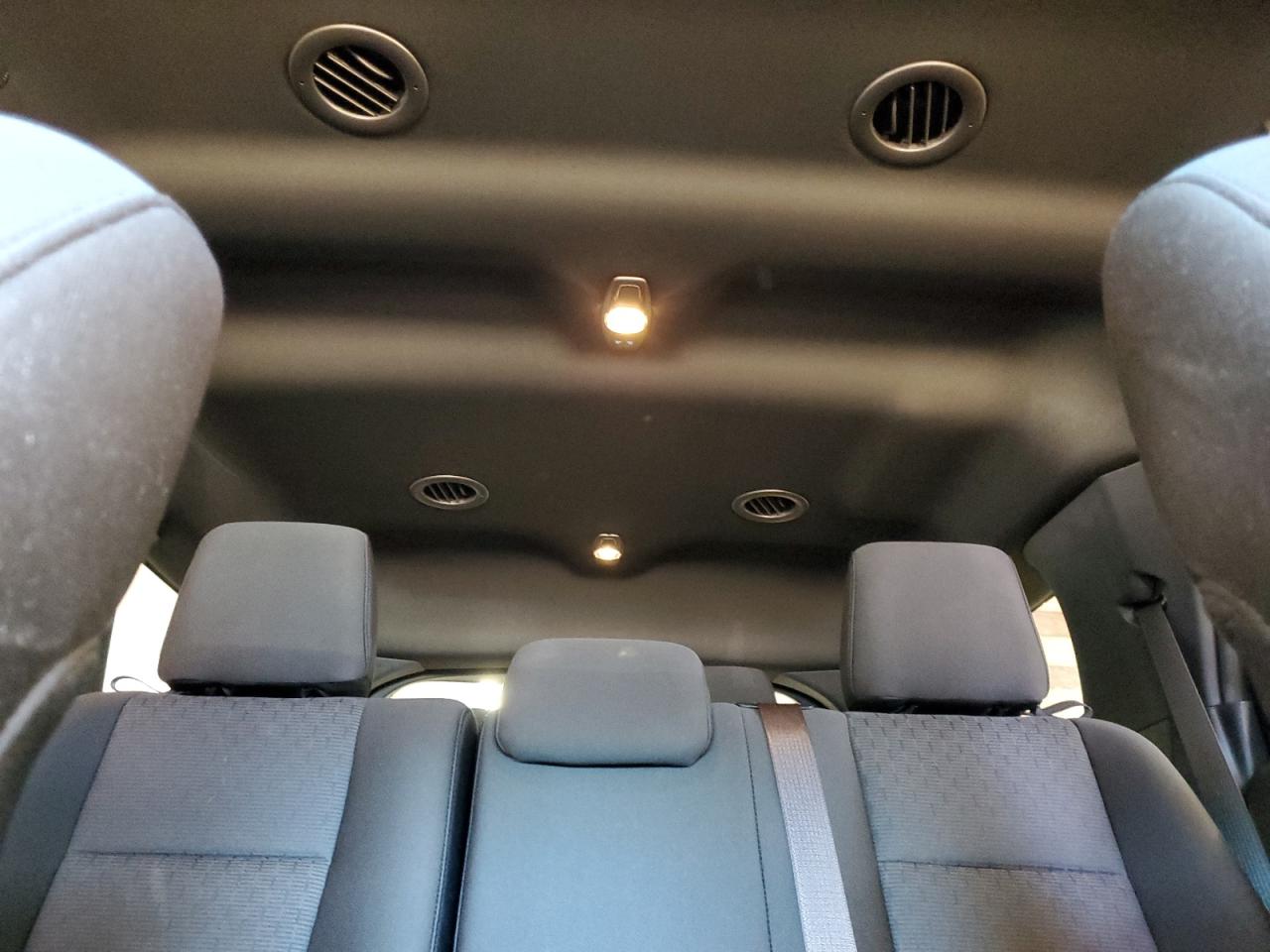 2012 Ford Explorer - Image 10