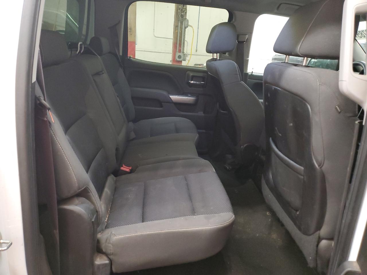 2015 Chevrolet Silverado - Image 10