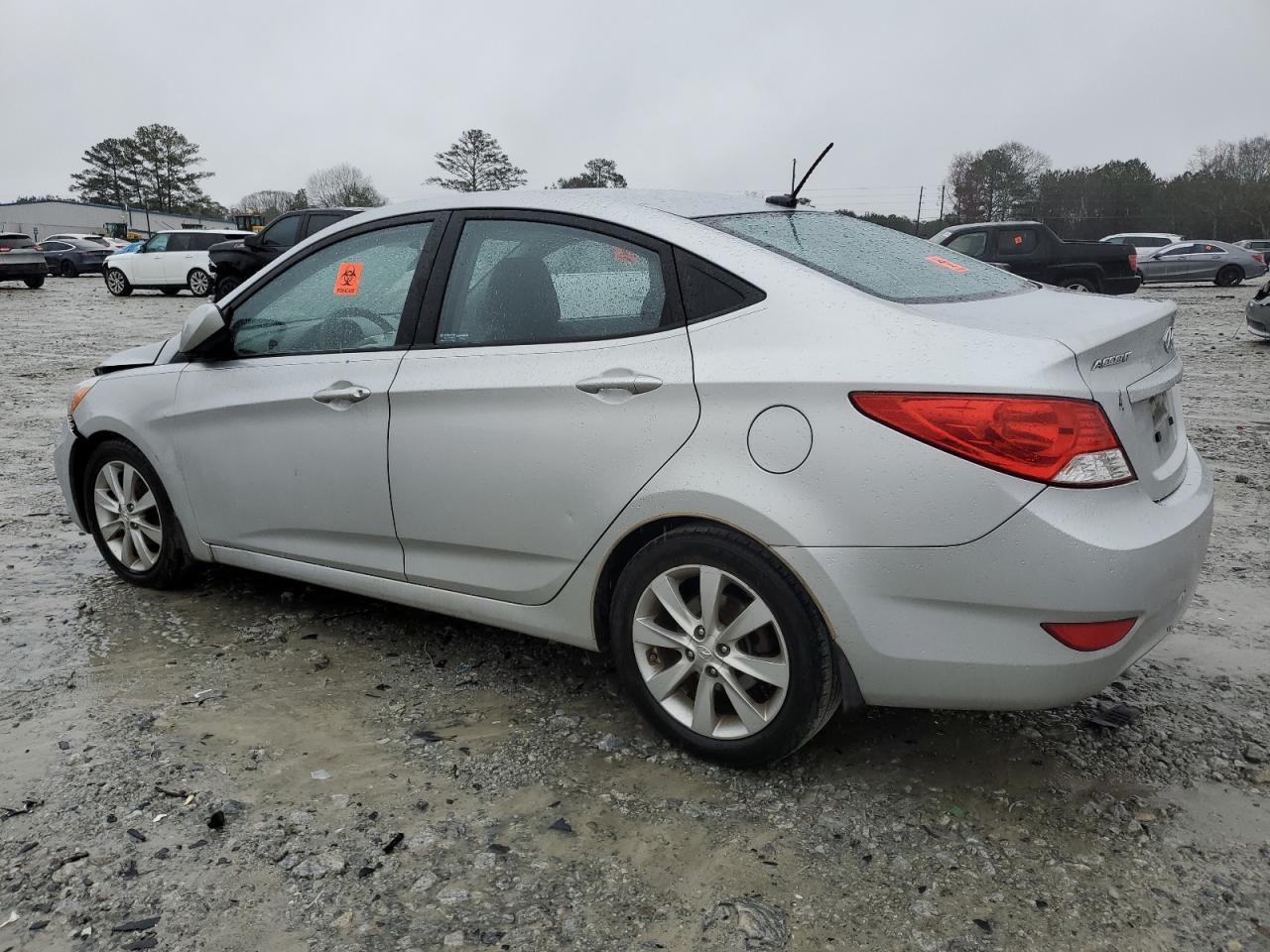 2014 Hyundai Accent - Image 2