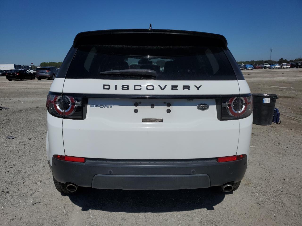 2016 Land Rover Discovery - Image 6
