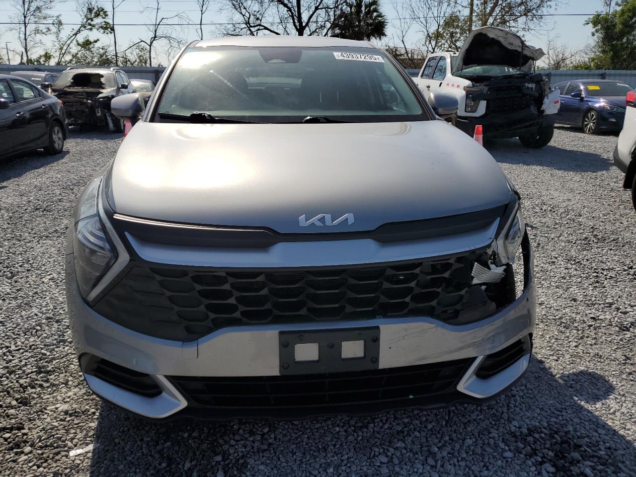2023 Kia Sportage - Image 5