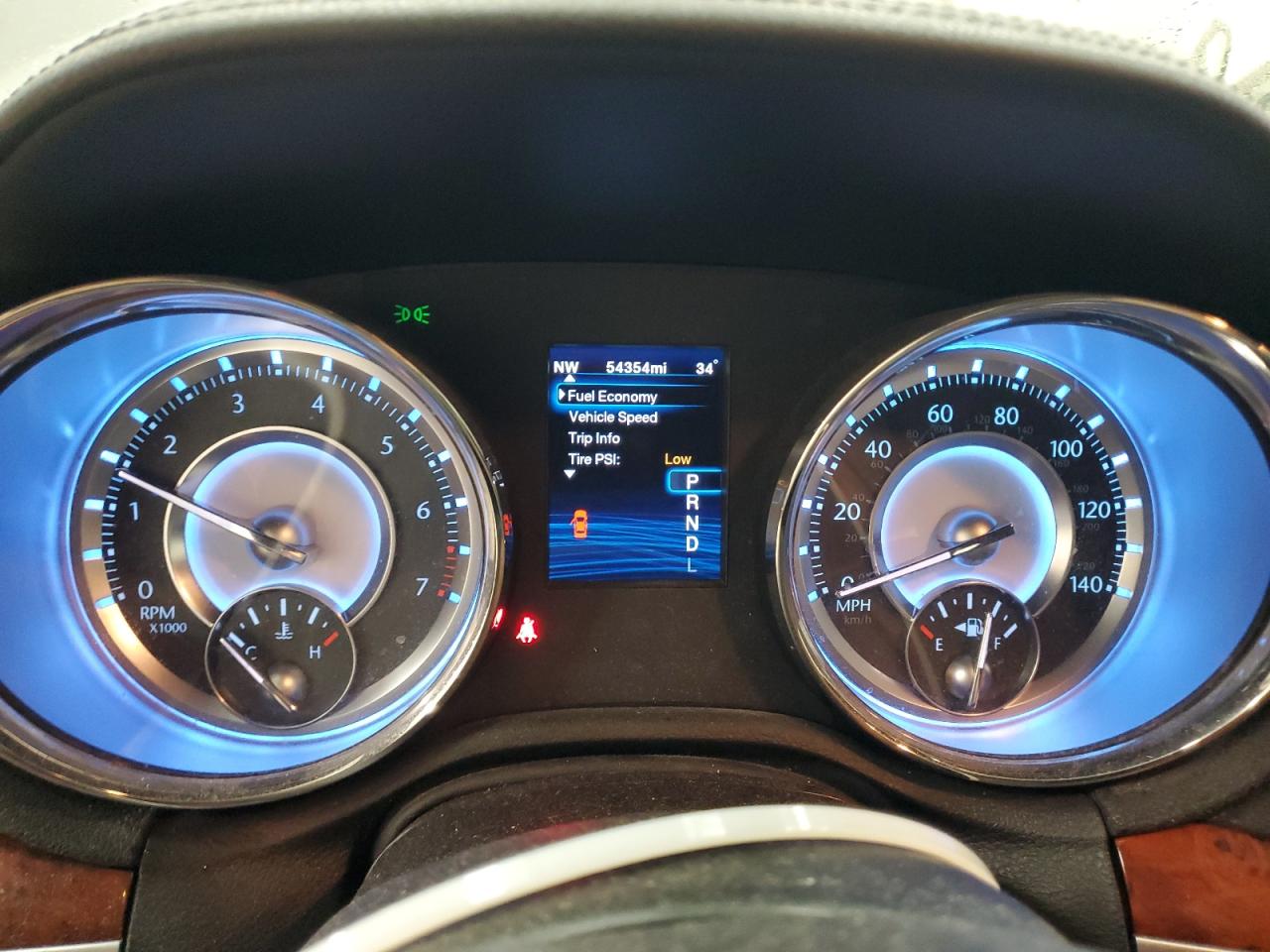 2012 Chrysler 300 - Image 9