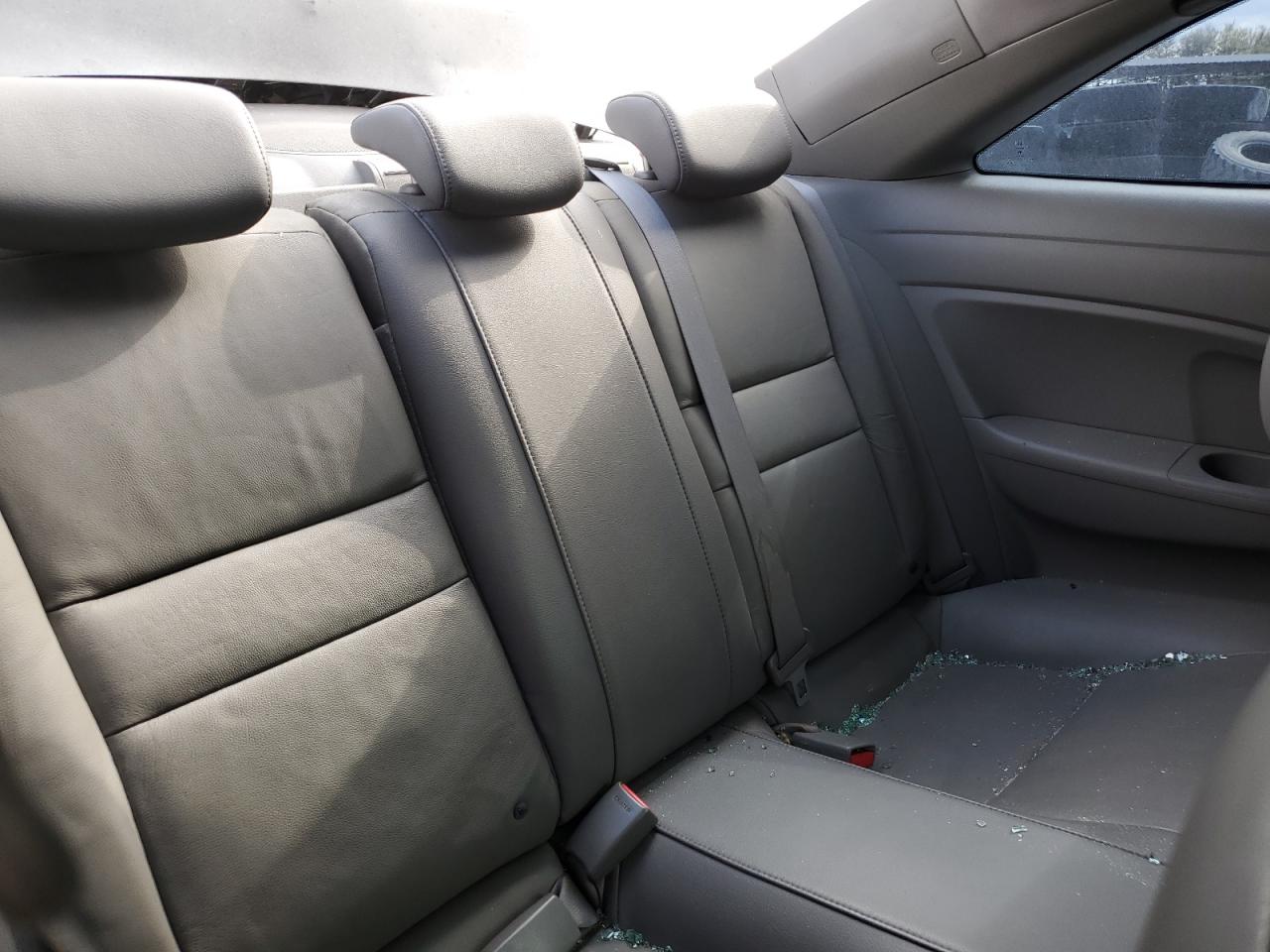 2010 Honda Civic - Image 11