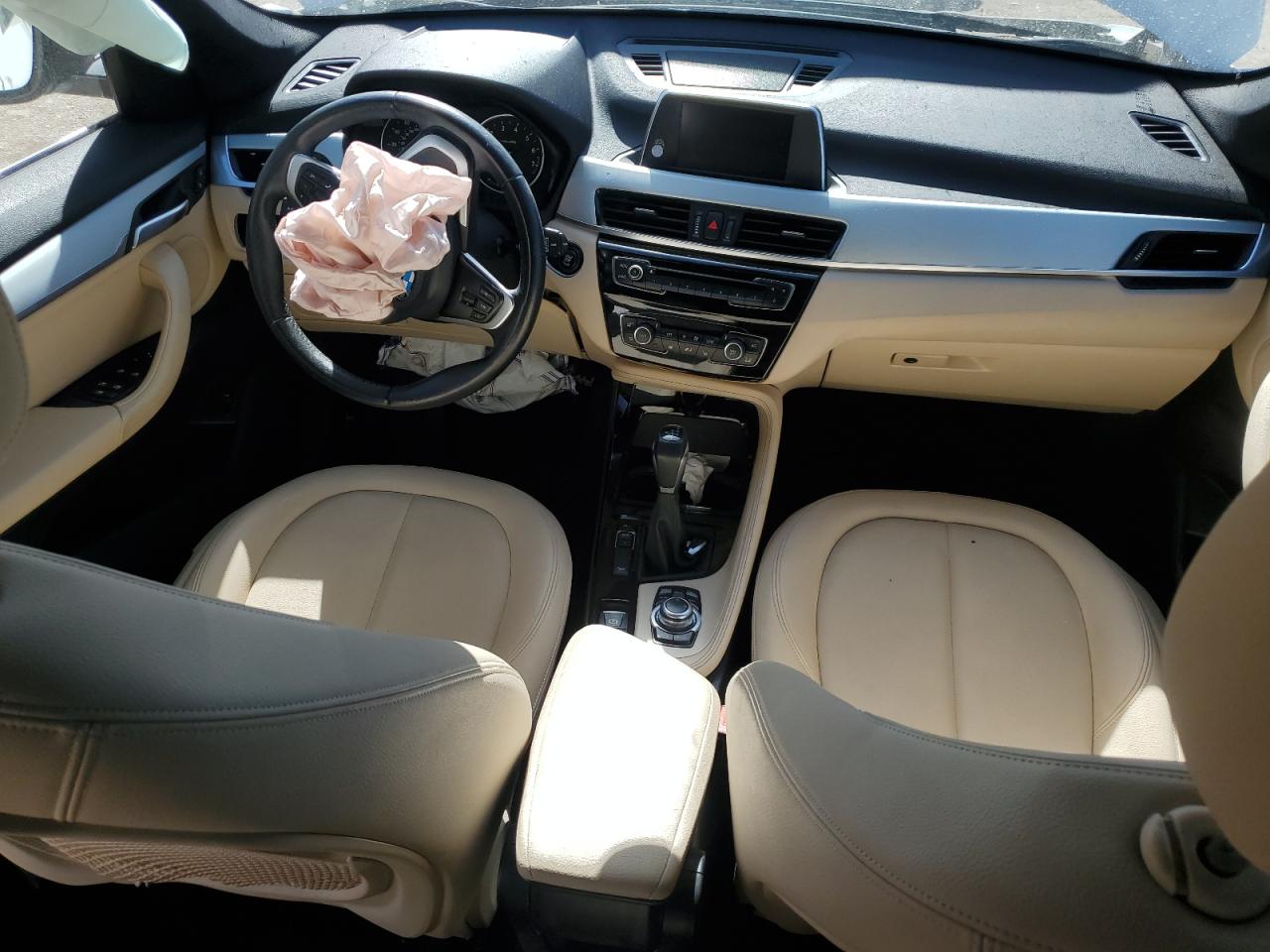 2016 BMW X1 - Image 8