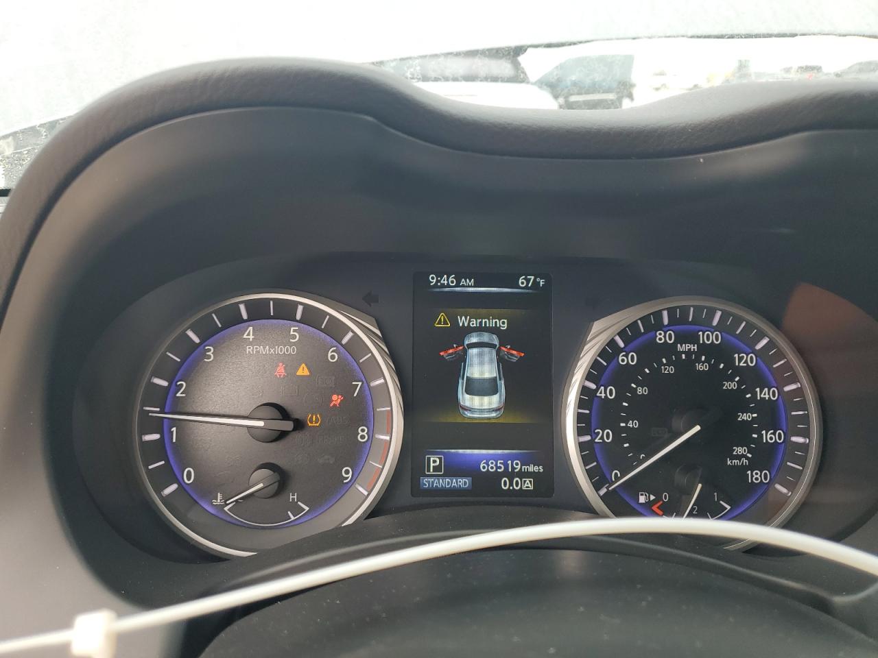 2015 Infiniti Q50 - Image 9