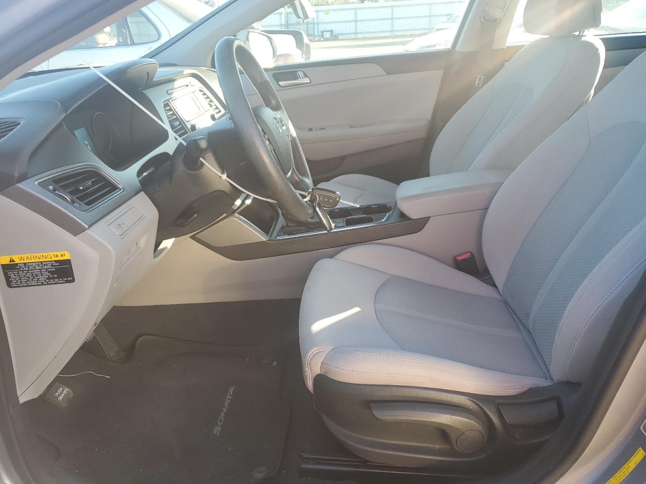 2015 Hyundai Sonata - Image 7