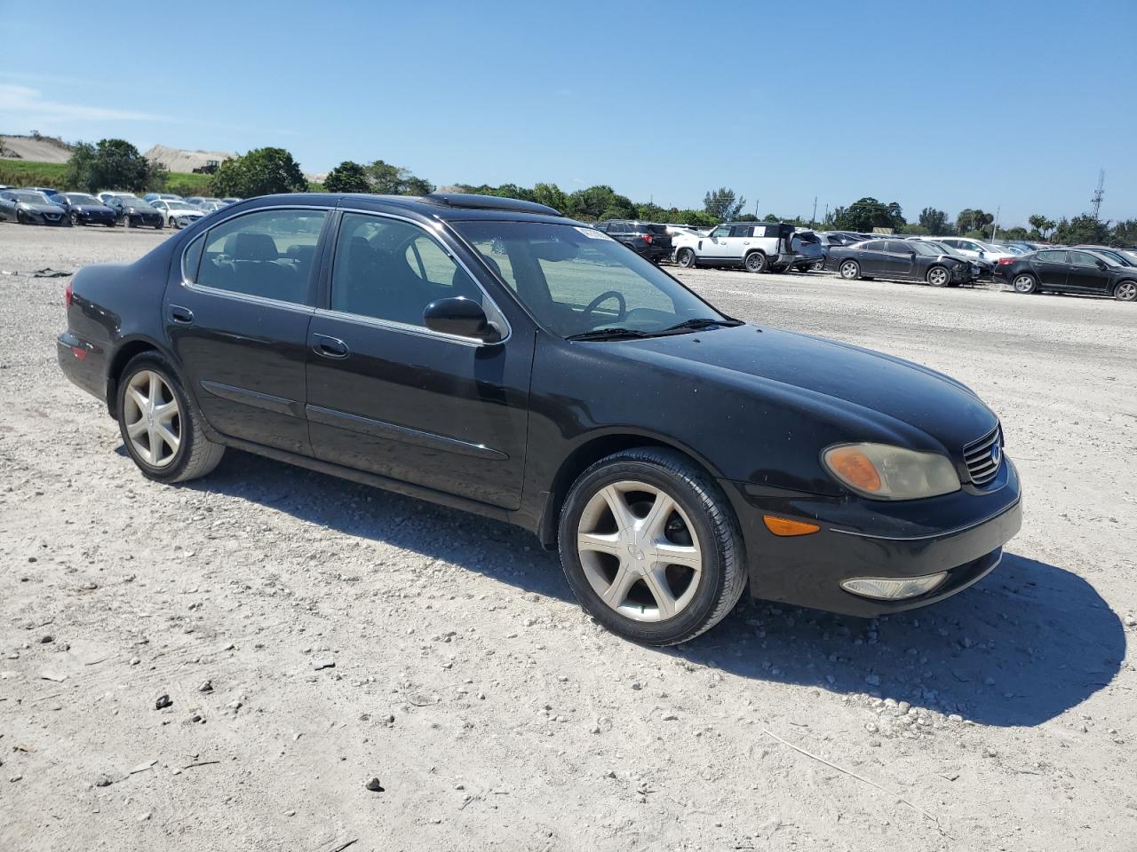 2003 Infiniti I - Image 4