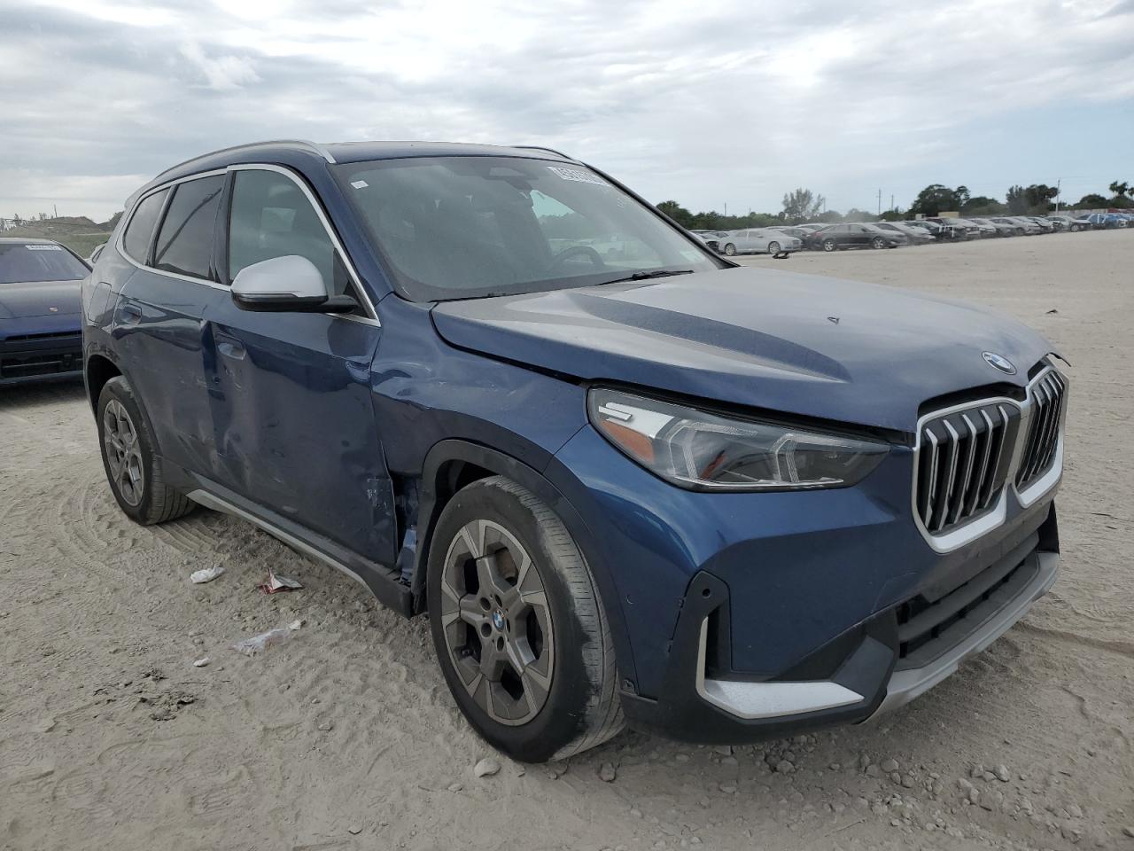 2023 BMW X1 - Image 4