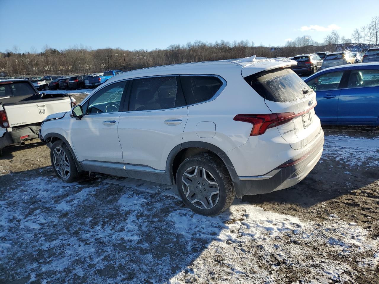 2023 Hyundai Santa Fe - Image 2